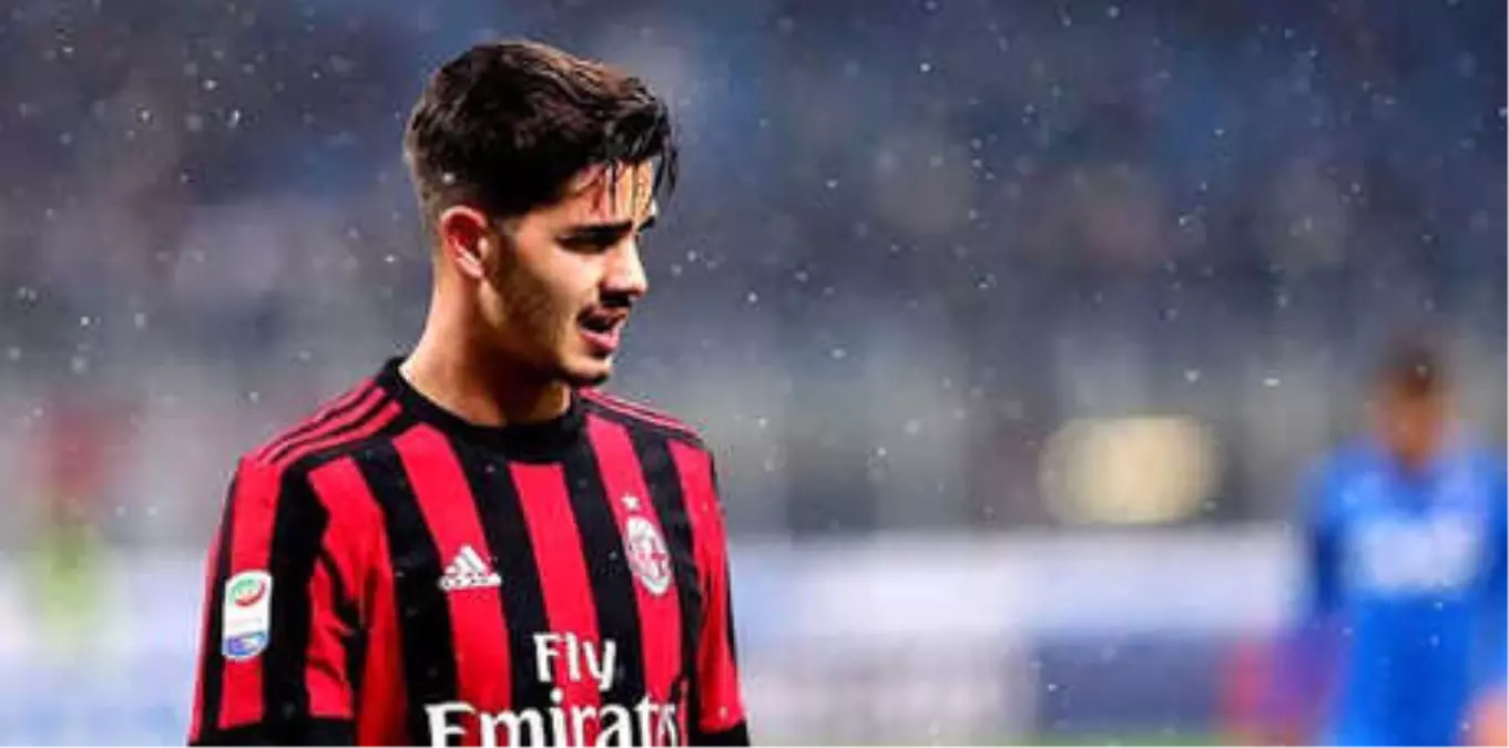 Galatasaray Andre Silva İçin Milan\'la El Sıkıştı