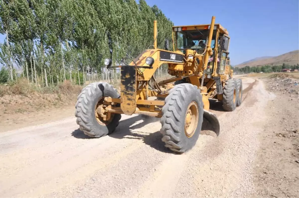 Günkırı Beldesinde Yol Çalışması