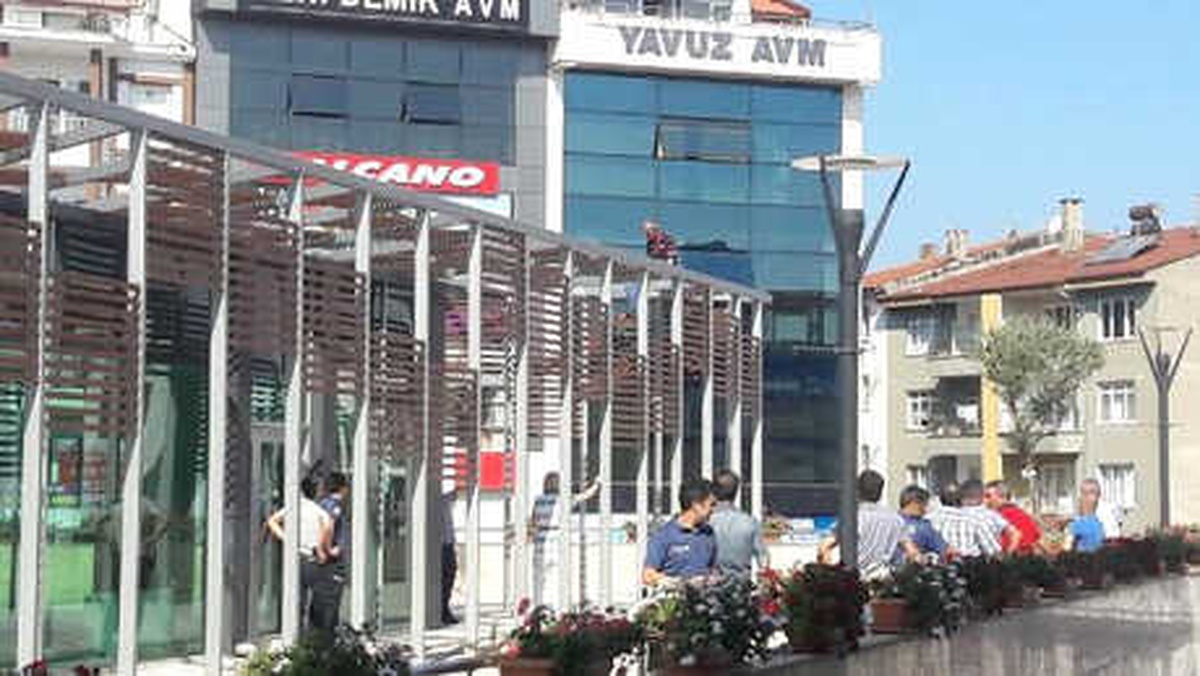 İntihardan Polisler ve Yakınları Vazgeçirdi