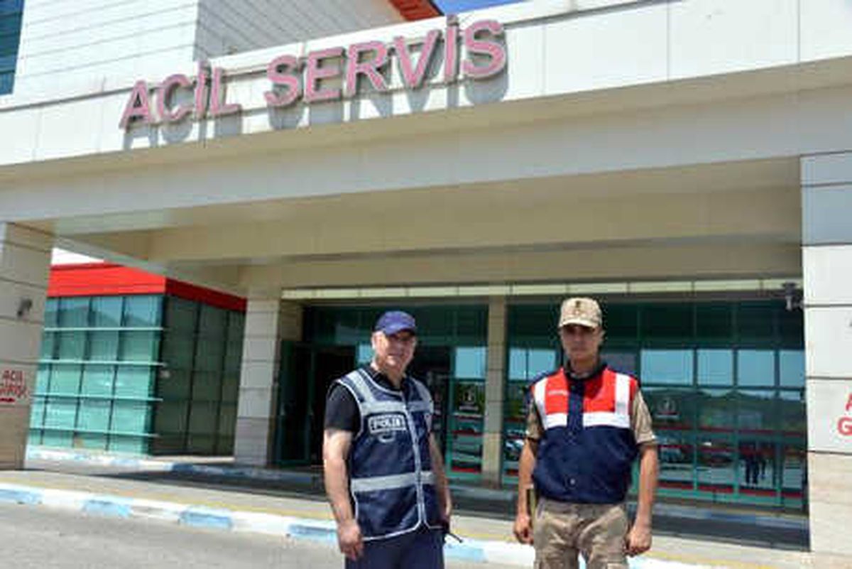 Kahramanmaraş\'ta Jandarmalar Hastanede Görev Yapmaya Başladı