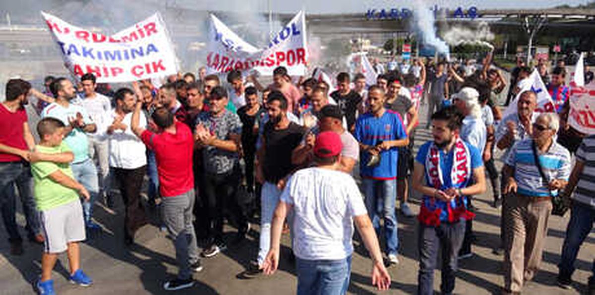 Karabükspor Taraftarından Kardemir\'e Tepki!