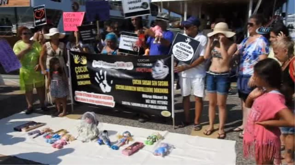 Mikrop Hikmet" ve Tatilcilerden Çocuk İstismarına Siyah Eldivenli Protesto