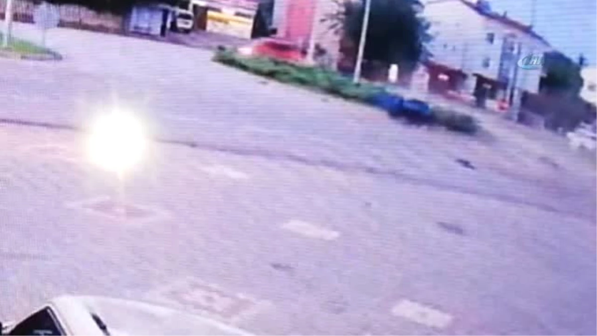 Samsun\'da Katliam Gibi Kaza Kamerada: 2 Ölü, 1\'i Ağır 5 Yaralı