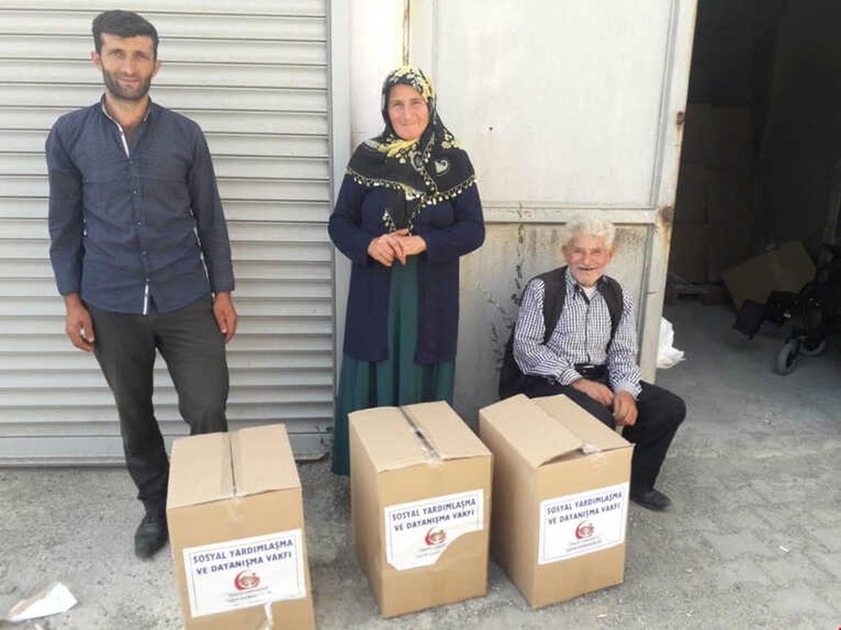 Sason\'da 250 Aileye Gıda Yardımı Yapıldı