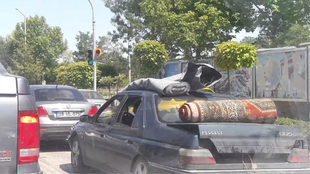 Trafikte Şaşkına Çeviren Görüntü