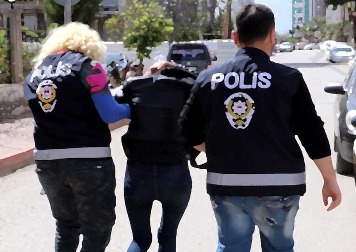 Balıkesir\'de Fuhuş Operasyonu: 26 Gözaltı