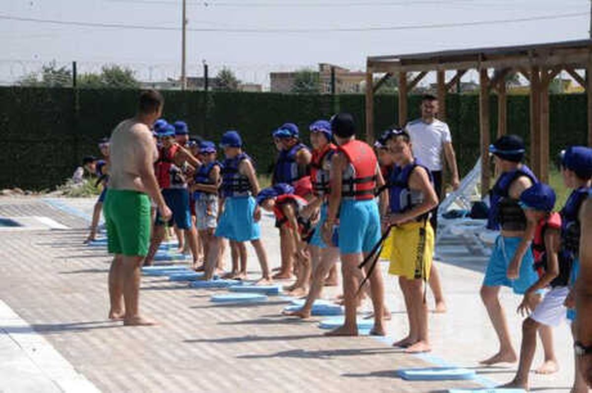 Diyarbakır\'da 1500 Çocuğa Ücretsiz Yüzme Eğitimi