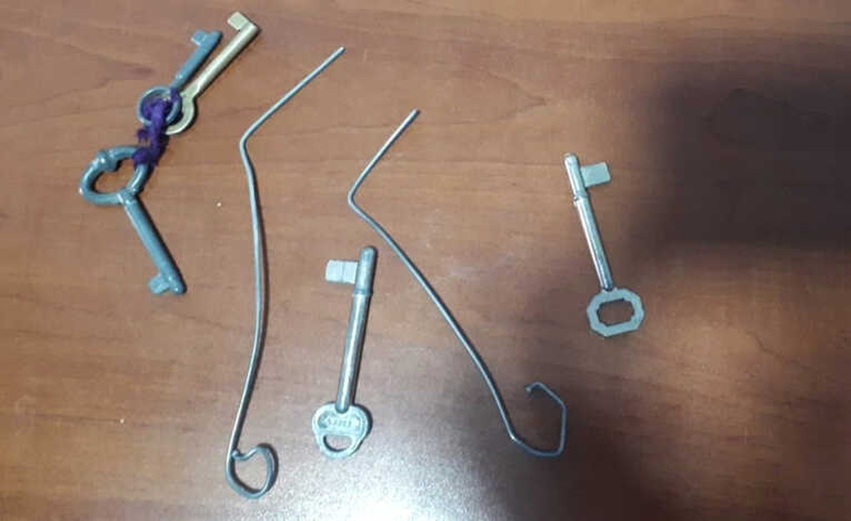 Evleri Soymak İsteyen Hırsızlar Polisin Dikkati Sayesinde Yakalandı