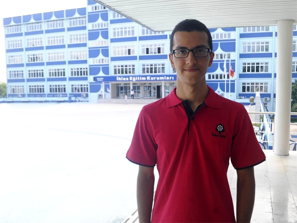 İhlas Koleji\'nin Gururu Yks Birincisi Mustafa Emir Gazioğlu Hedefini Açıkladı