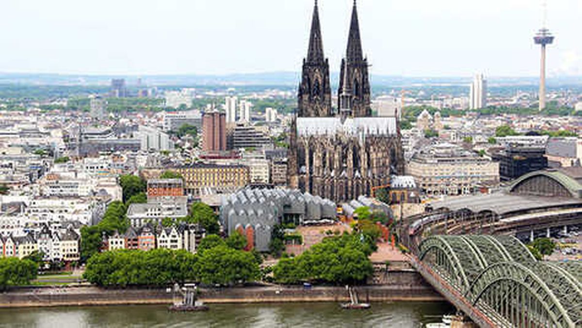 Köln Katedrali\'nin Örtüleri Kayboldu!