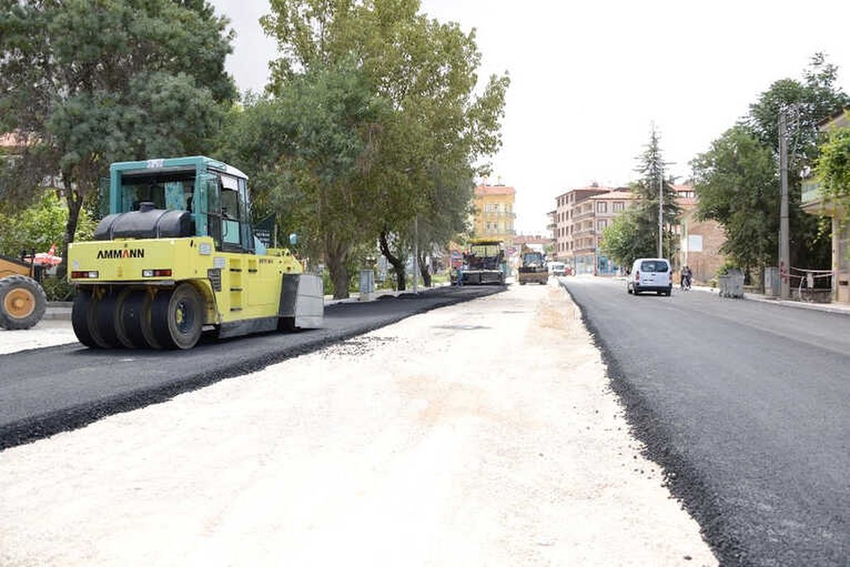 Konya Büyükşehir, Ilgın\'da Prestij Cadde Yatırımlarını Sürdürüyor