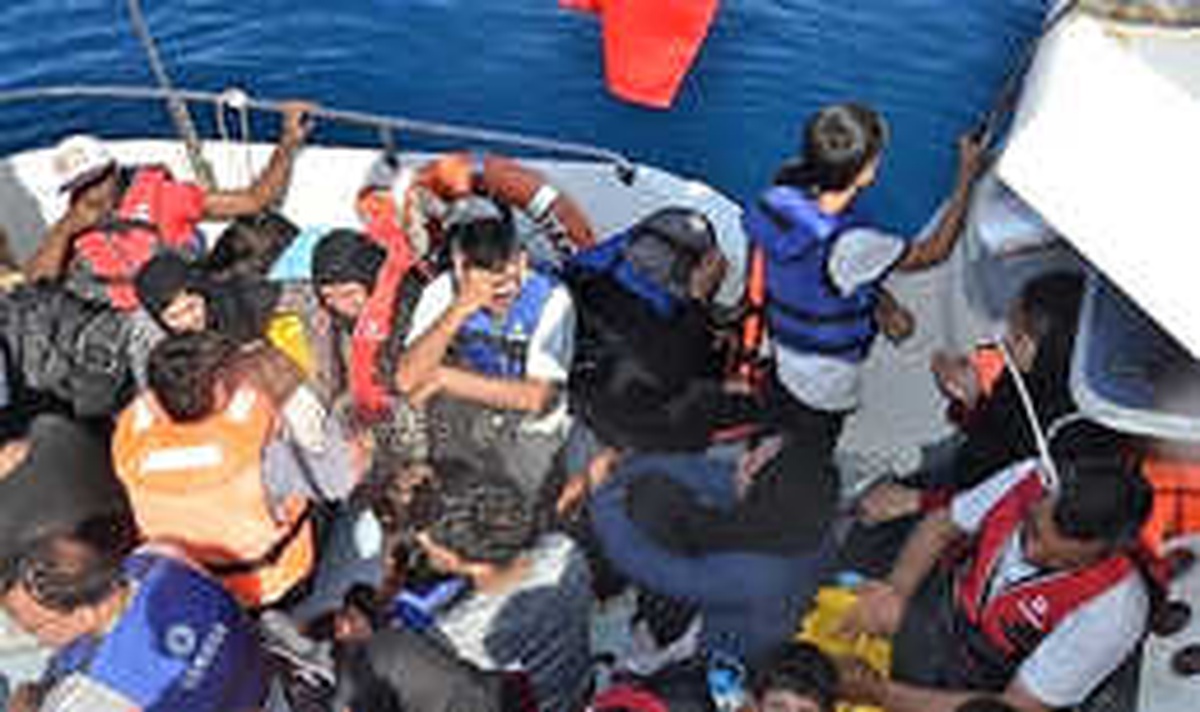 Lastik Bota Ölüm Yolculuğuna Sahil Güvenlik Engeli