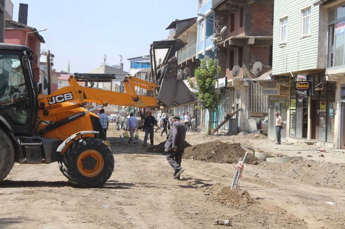 Malazgirt\'te Üst Yapı Çalışmaları Devam Ediyor