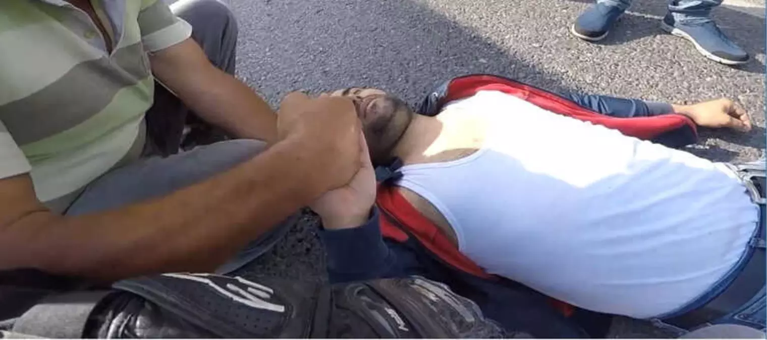 İstanbul\'da Vatandaşlardan "İnsanlık Ölmemiş" Dedirten An