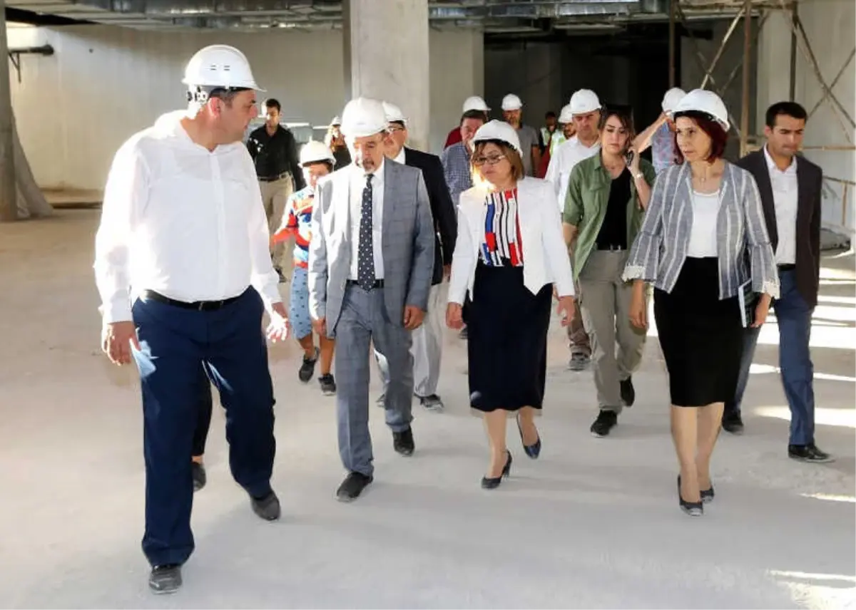 Şahin, Panorama 25 Aralık Müzesi İnşaat Çalışmalarını İnceledi