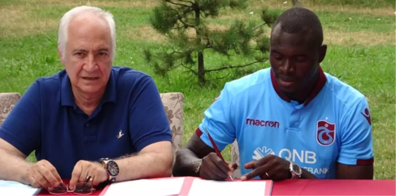 Trabzonspor\'da Zargo Toure İmzayı Attı