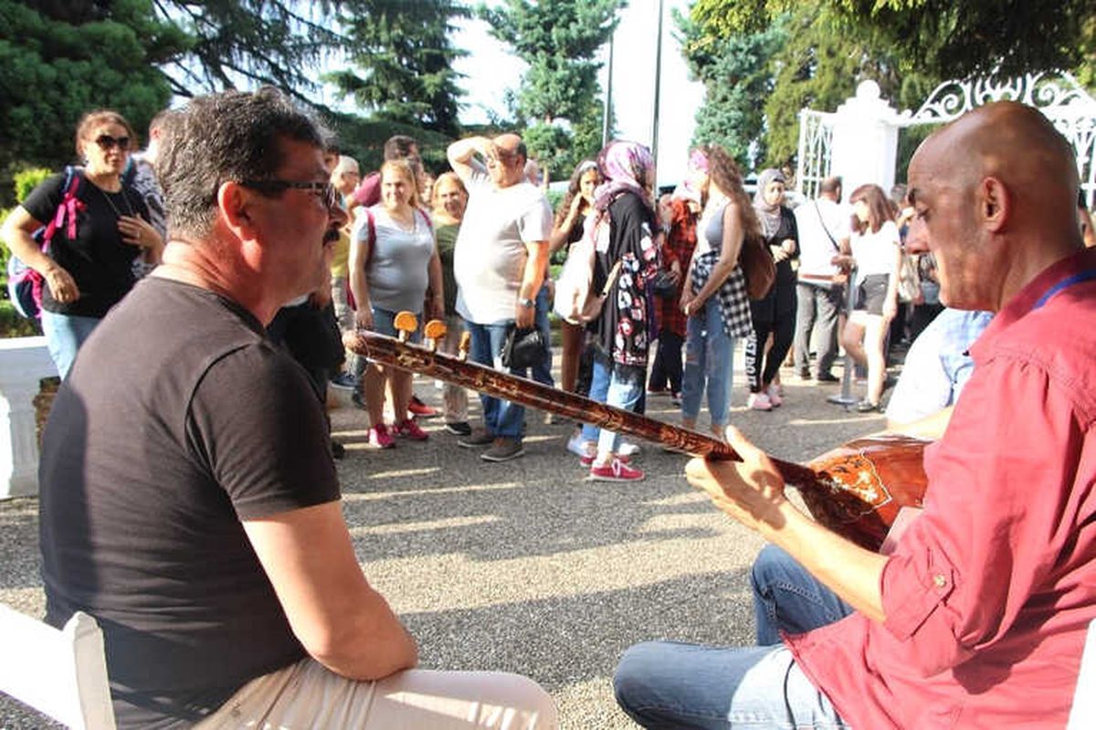 Turistlere Sazlı Sözlü Karşılama