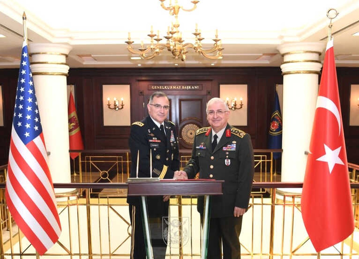 ABD Avrupa Kuvvetleri Komutanı Orgeneral Curtis M. Scaparrottı, Genelkurmay Başkanı Orgeneral Yaşar...