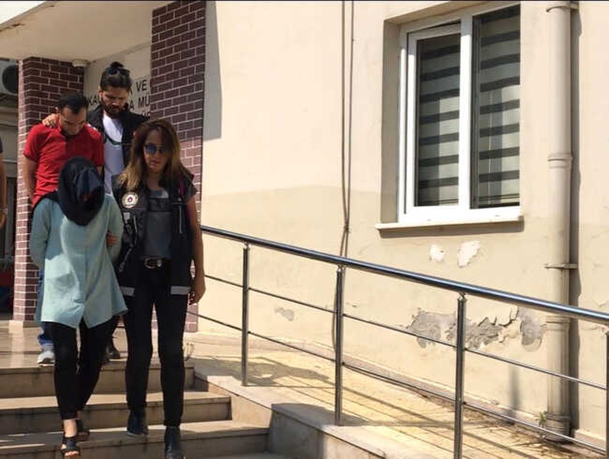 Adliyede Çalışan Kadın Uyuşturucu Baskınında Yakalandı