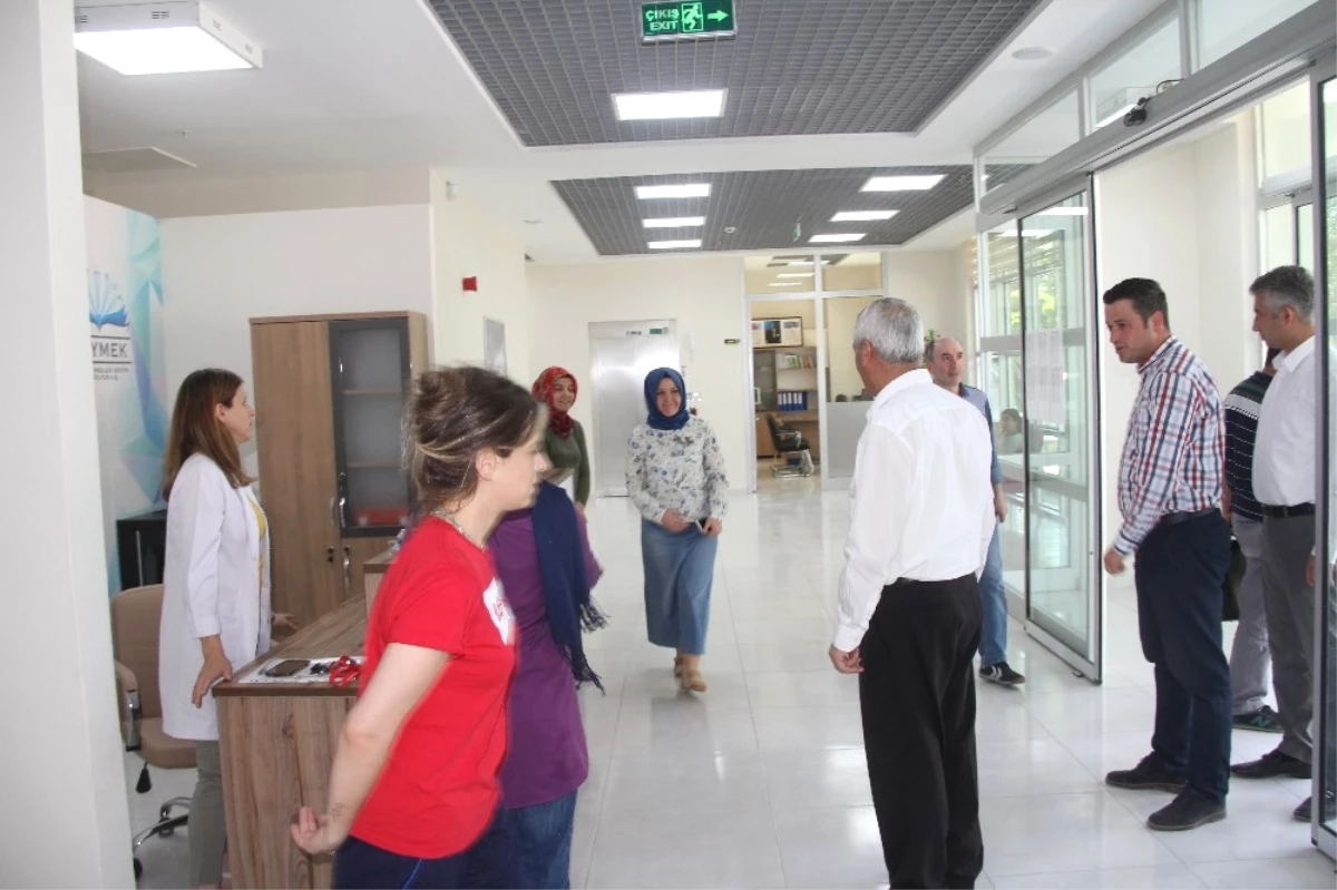 Başkan Karayol\'dan Minik Öğrencilere Sürpriz Ziyaret