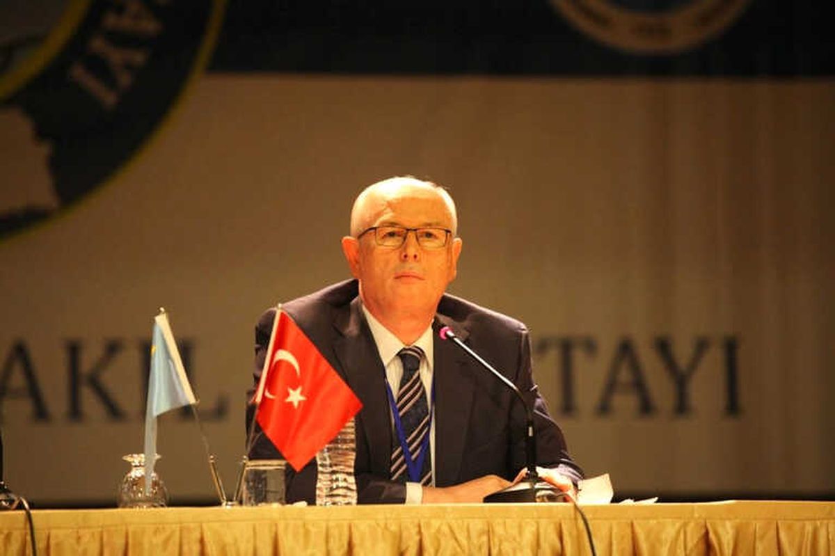 Başkan Kurt: "Kırım Münbiç\'ten Daha Önemli"