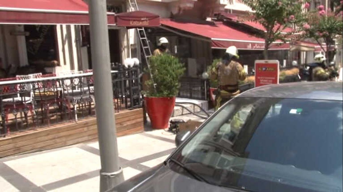 Beşiktaş\'ta Lüks Restoranda Korkutan Yangın