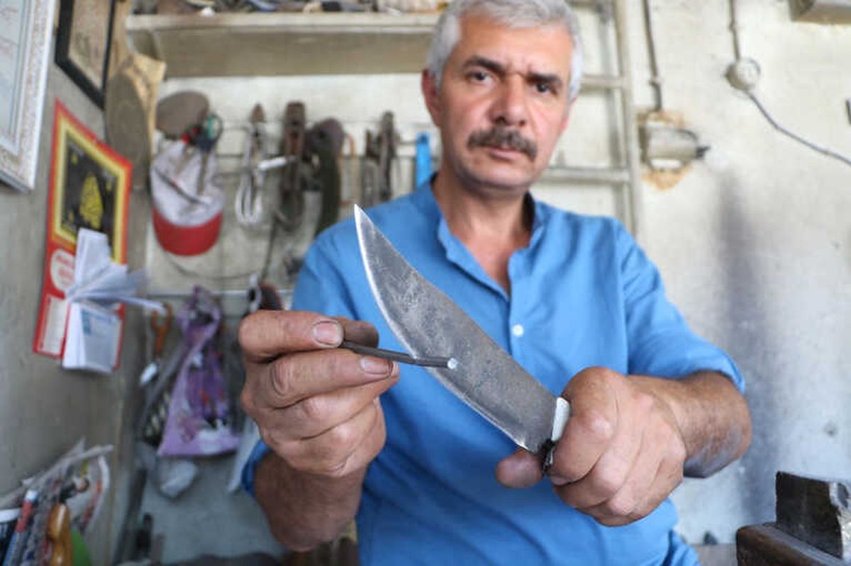 Bu Bıçak Demir Kesiyor