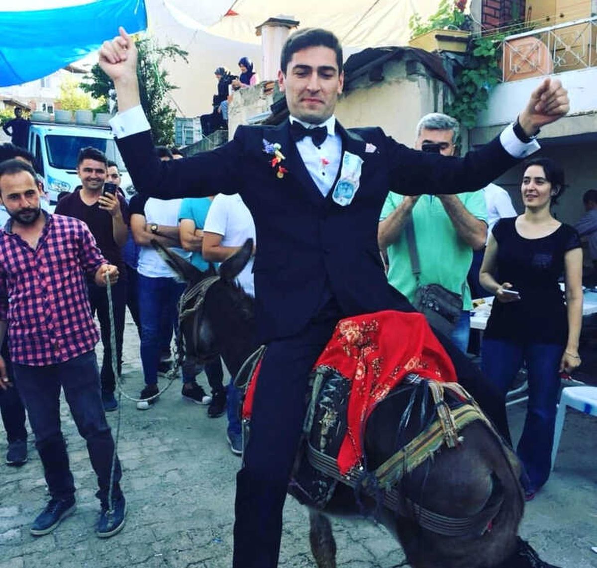 Bursa\'da Damadı Canından Bezdirdiler