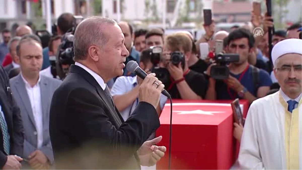 Cumhurbaşkanı Erdoğan: "Biz Beşer Planında Kimsenin Önünde Eğilmedik, Eğilmeyiz"