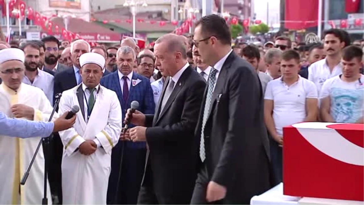 Cumhurbaşkanı Erdoğan: "(İdam Cezası) Parlamentodan Geçtiği Anda Benim İçin Onaylamamak Diye Bir...