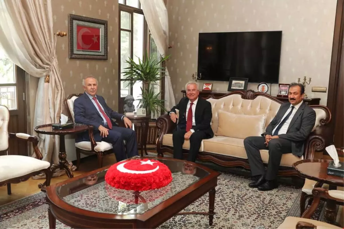 Dışişleri Bakanlığı Gaziantep Temsilcisi Keçeci, Hatay\'da