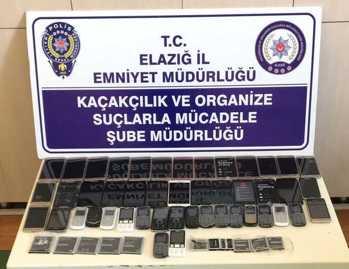 Elazığ\'da 46 Adet Kaçak Telefon Ele Geçirildi