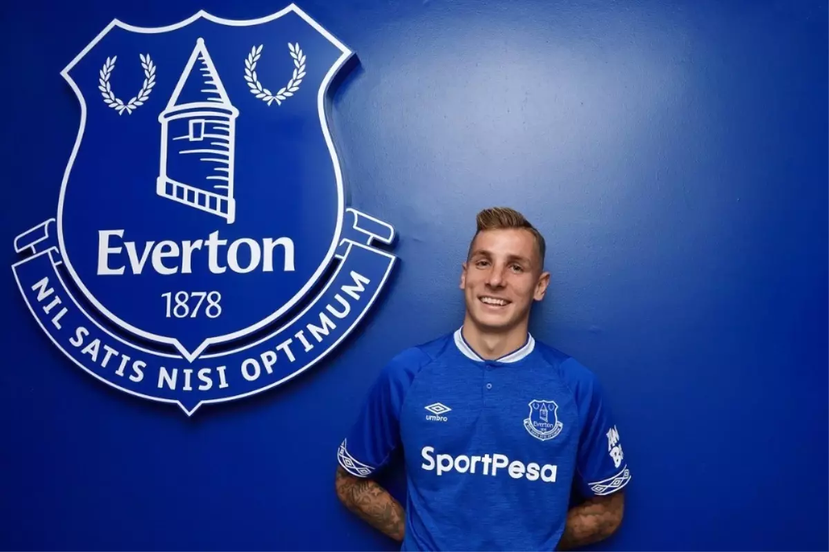 Everton, Lucas Digne\'yi Kadrosuna Kattı