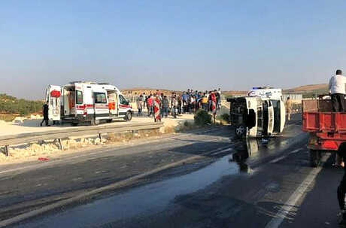 Gaziantep\'te İşçi Servisi Devrildi: 17 Yaralı