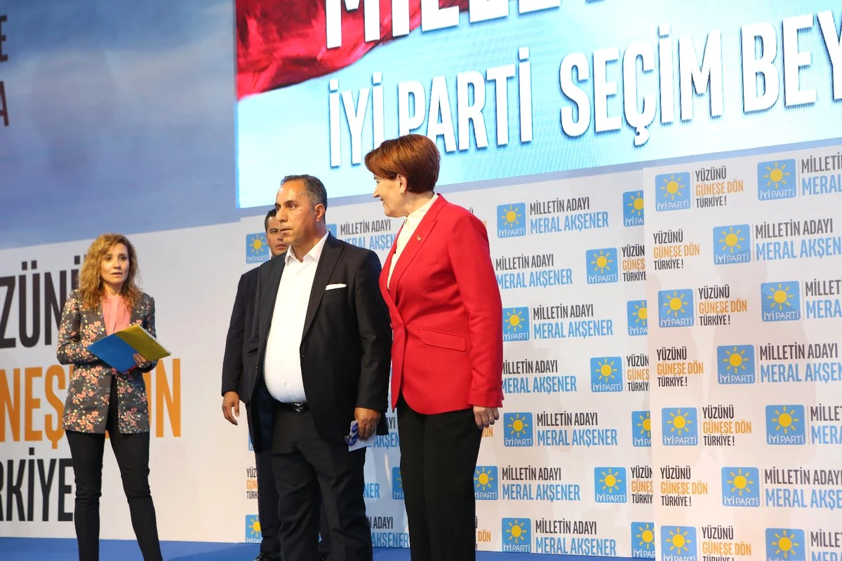 İYİ Parti Van 2. Sıra Milletvekili Adayı Fuat Göçer, Partideki Görevlerinden İstifa Etti