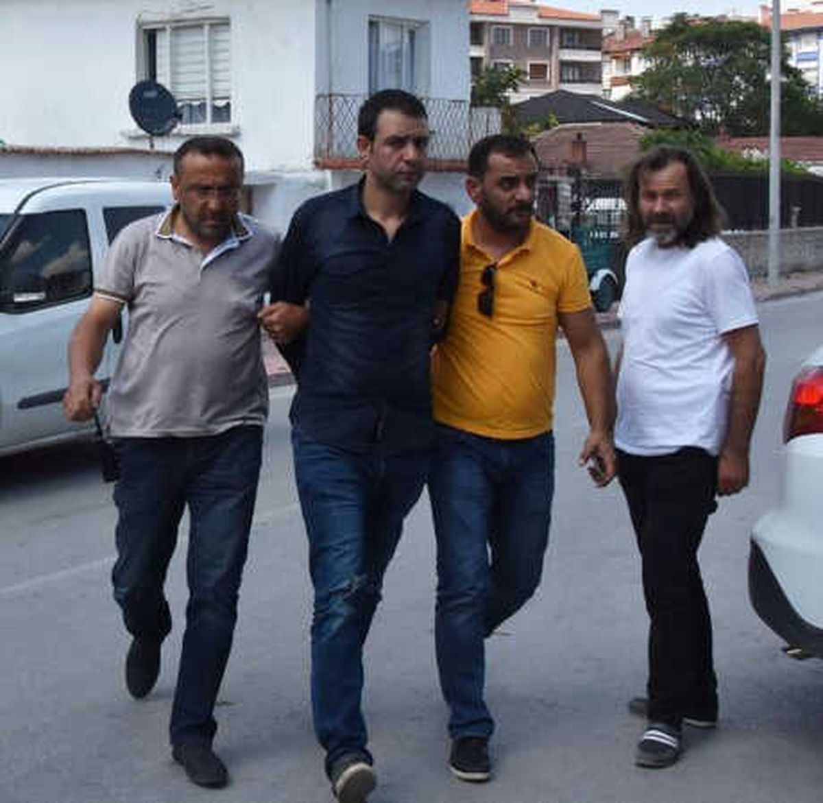 Kahvedeki Pompalı Tüfekli Saldırgan, 10 Gün Önce Cezaevinden Çıkmış