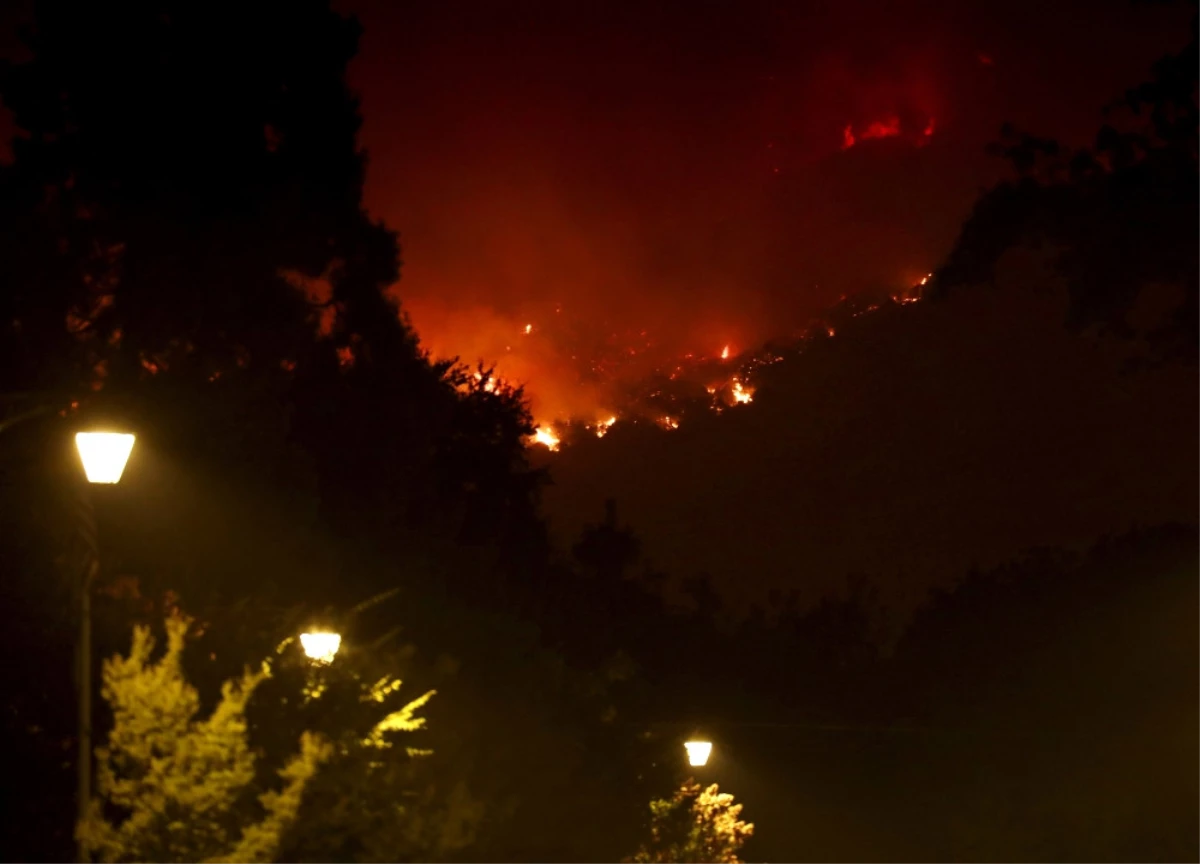 Kaliforniya\'daki Yangın 6 Gündür Söndürülemiyor