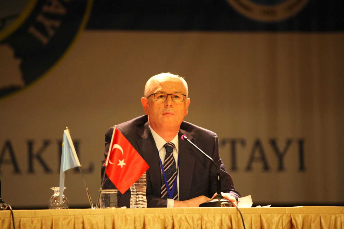 Kazım Kurt: Kırım Menbiç\'ten Daha Önemli