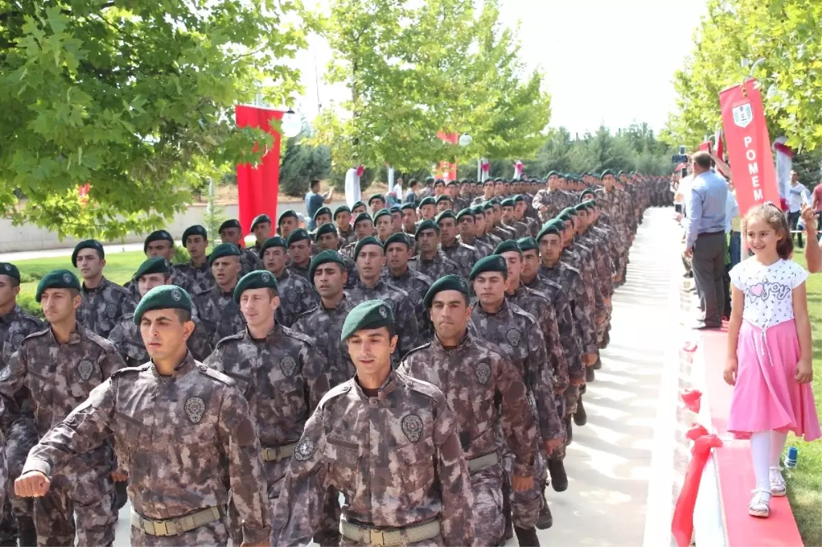 Polis Eğitim Merkezinde Mezuniyet Heyecanı