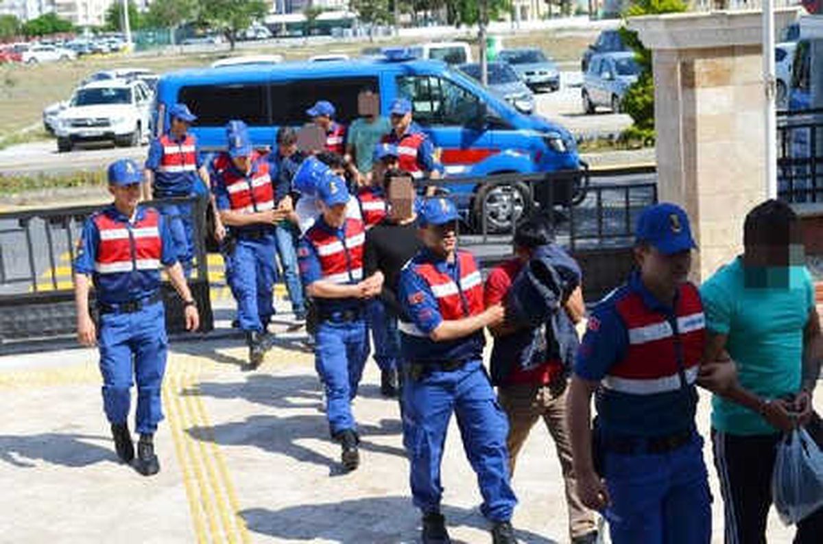 Sakarya\'da Kesinleşmiş Hapis Cezası Bulunan 59 Kişi Tutuklandı