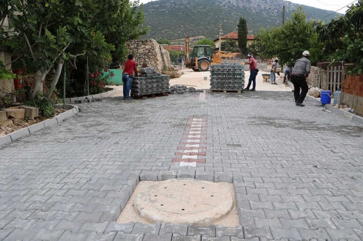 Şehitler Mahallesi\'nin Alt ve Üst Yapısı Yenilendi