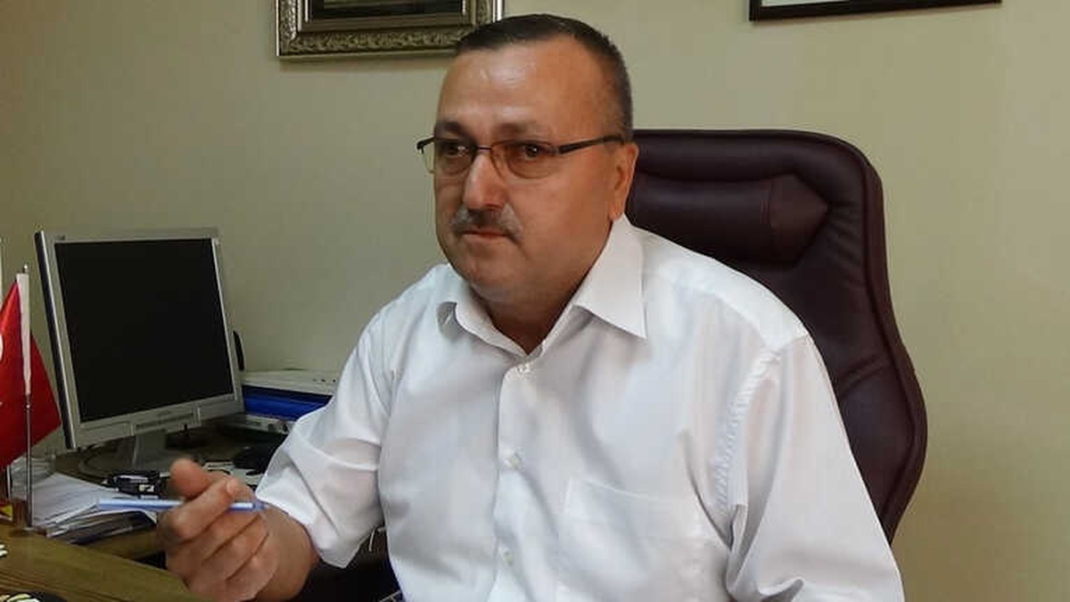 Sütüb Başkanı Suiçmez: "Soğutulmuş Çiğ İnek Sütünün Tavsiye Fiyatı Üreticiye 1 Ağustos\'tan İtibaren...