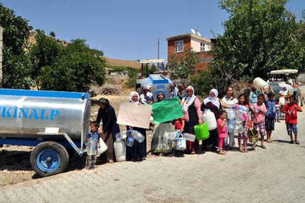 Taşıma Su ile Devam Eden Hayata Kadınlardan Tepki