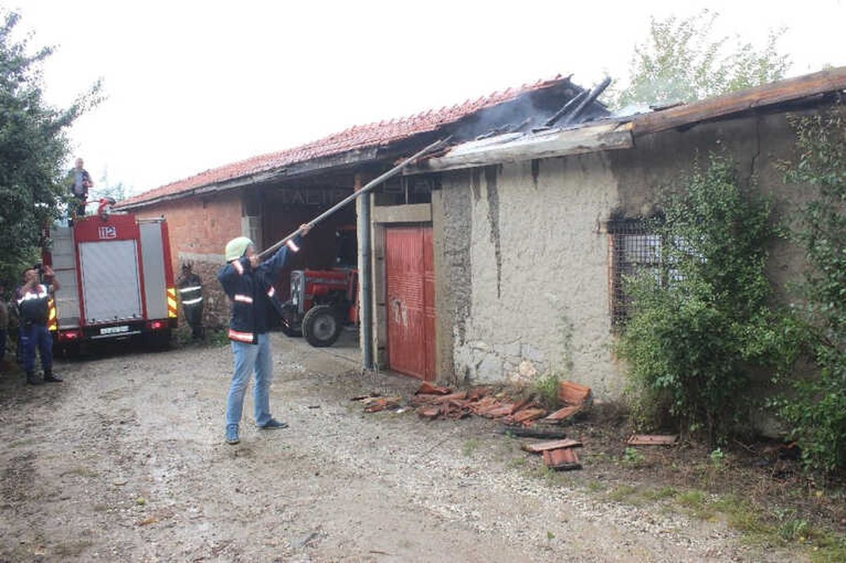 Tavşanlı\'da Yangın