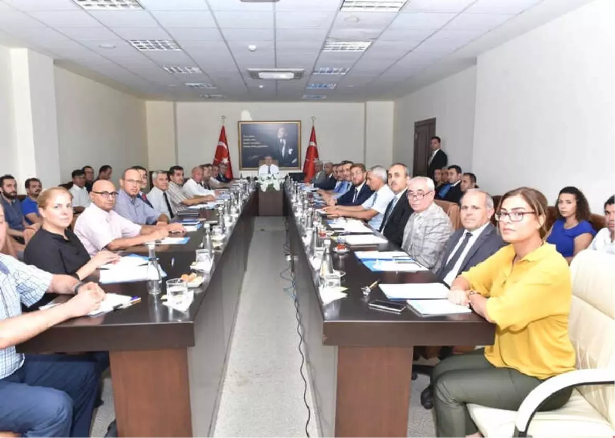 Vali Su: "Kaliteli Projeler Üretmeliyiz"