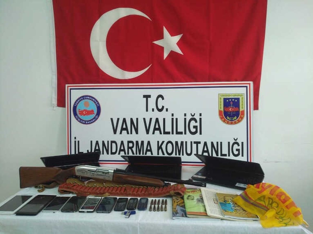 Van\'da 16 Kişi Gözaltına Alındı