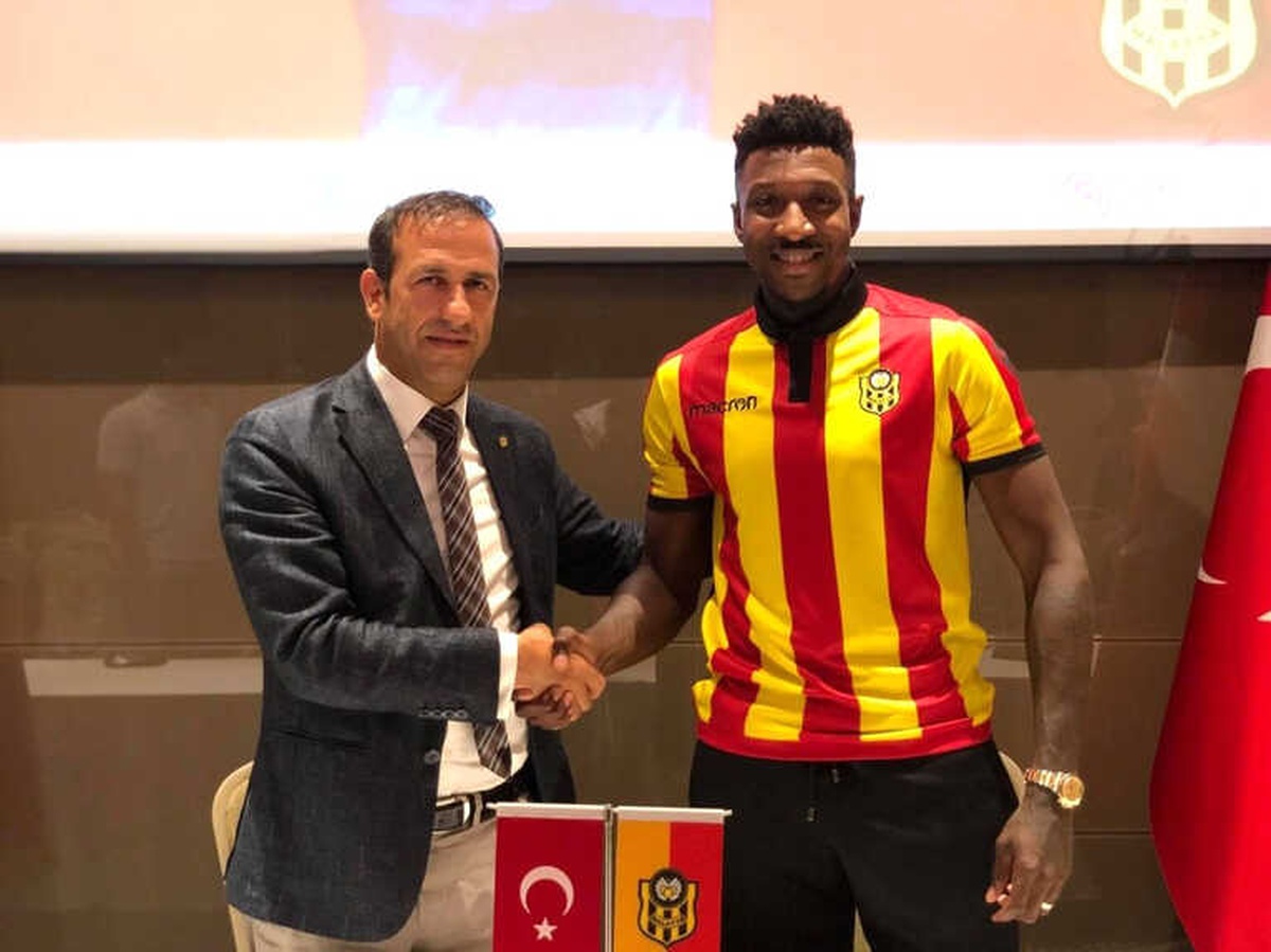 Yeni Malatyaspor, Mitchell Donald\'la 2 Yıllık Sözleşme İmzaladı