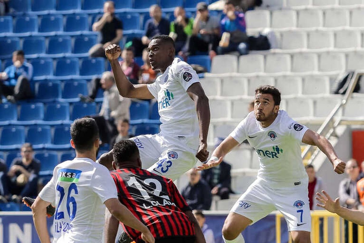 3 Süper Lig Ekibi de İstiyor
