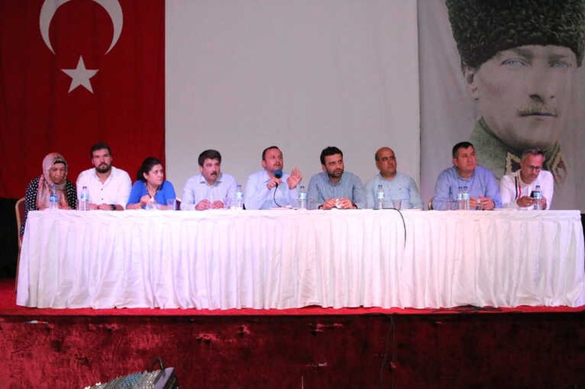AK Parti\'de Hedef 19 Belediye
