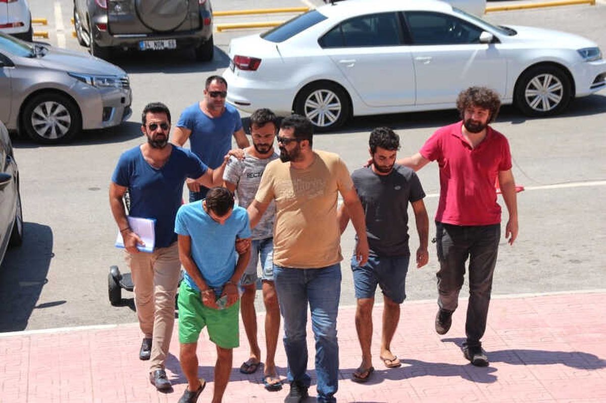Bodrum\'da Uyuşturucu Partisine Baskın